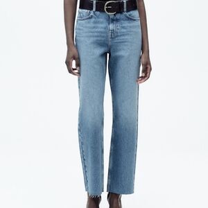 Zara Straight leg Sz 8/30W Denim  Jeans 100% Cotton Non Stretchy Zipper 5 Pocket